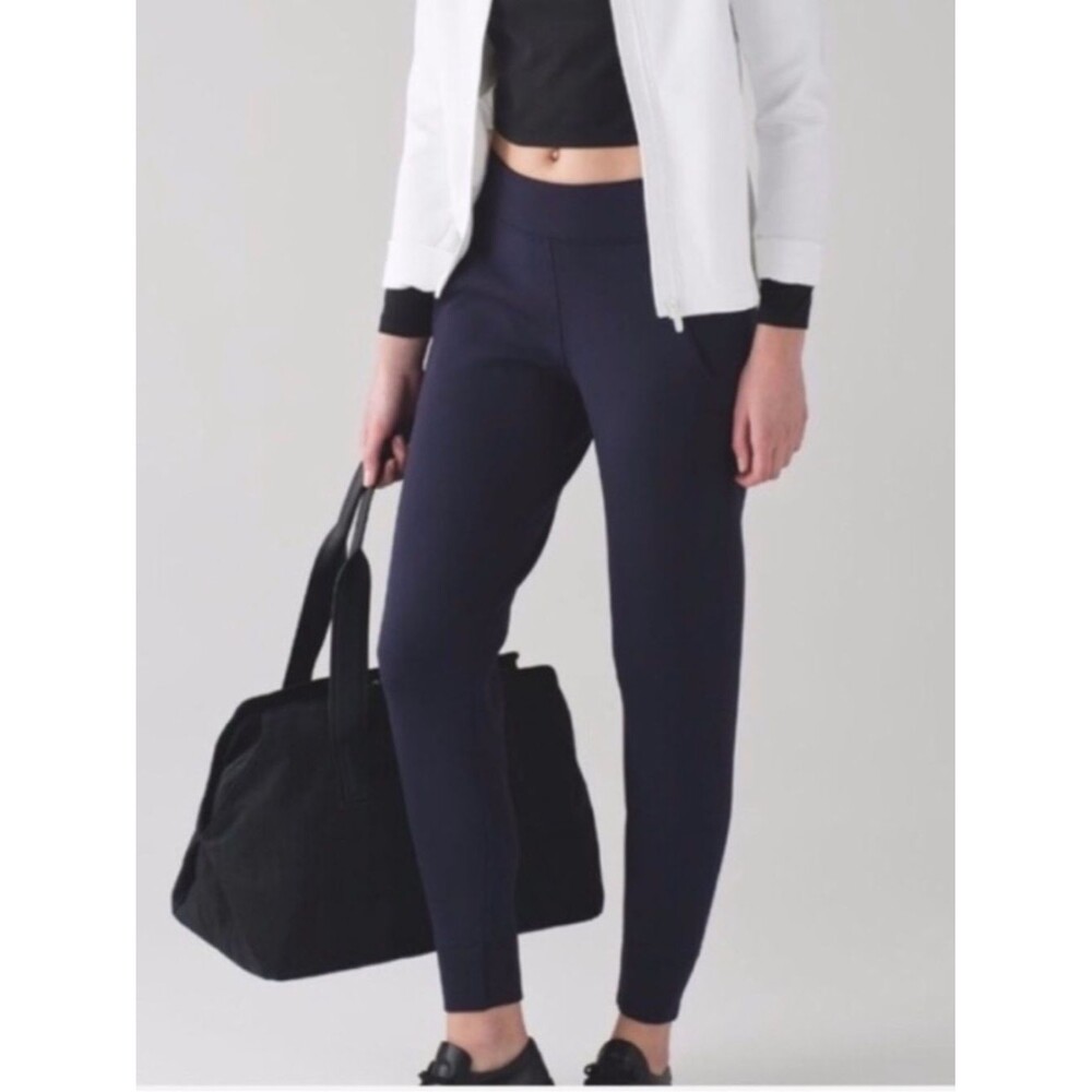 Lululemon Embrace The Space Pant Navy Blue Size 6 Travel Business Casual